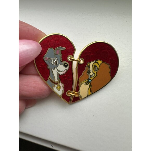 Disney Couples Lady and The Tramp Stitched Heart Pin Broken Joined - Picture 1 of 2